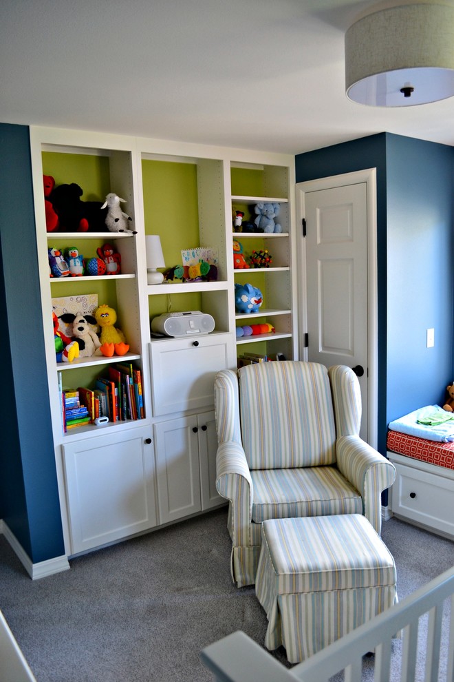 Inspiration for a traditional kids' bedroom in Seattle.