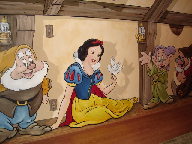 Toms seven shop dwarfs