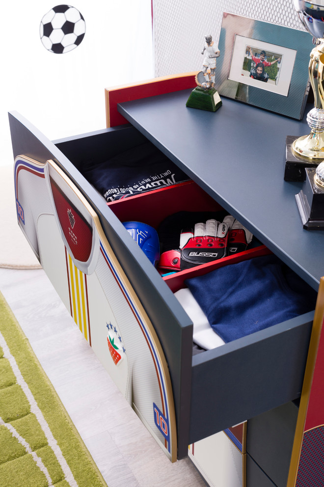 Пример оригинального дизайна: нейтральная детская в стиле модернизм с спальным местом для ребенка от 4 до 10 лет