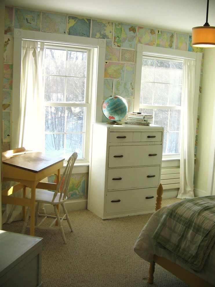 Imagen de habitación infantil unisex bohemia con escritorio y moqueta