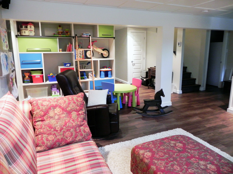 Kids' room - contemporary kids' room idea in Montreal
