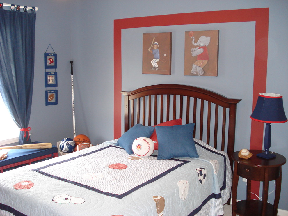 Traditional kids' bedroom in Detroit.
