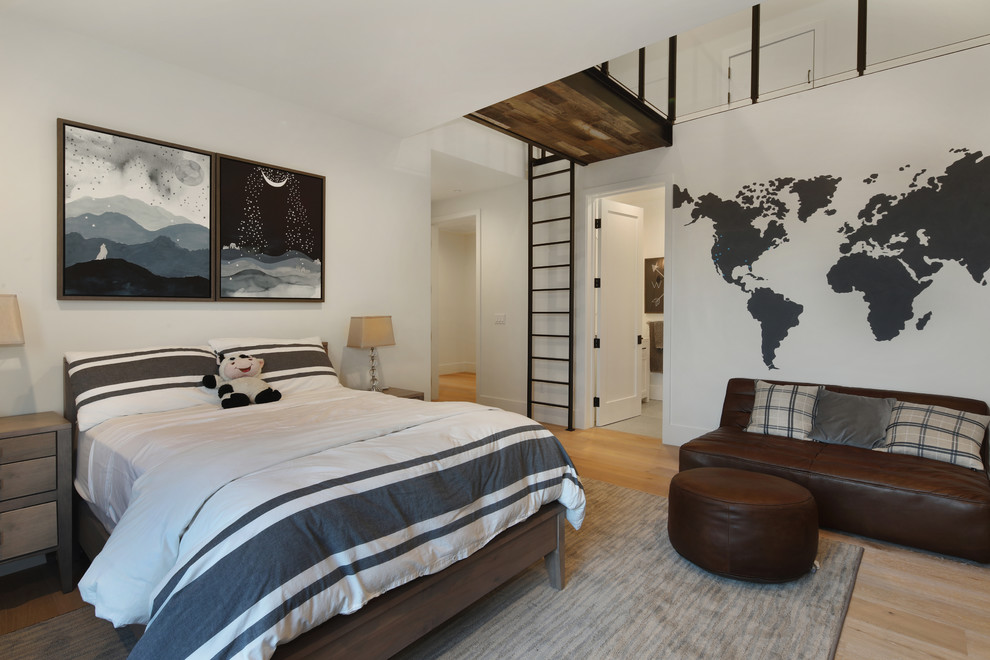 Ejemplo de dormitorio infantil contemporáneo con paredes blancas, suelo de madera clara y suelo beige