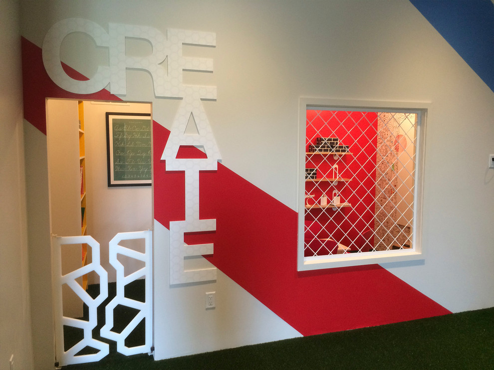 Ispirazione per una cameretta per bambini da 4 a 10 anni minimalista di medie dimensioni con pareti multicolore
