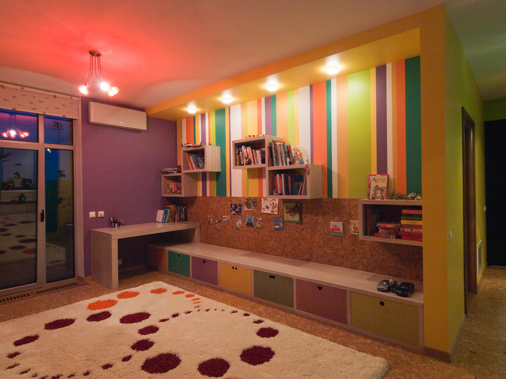 Cette photo montre une chambre d'enfant moderne.