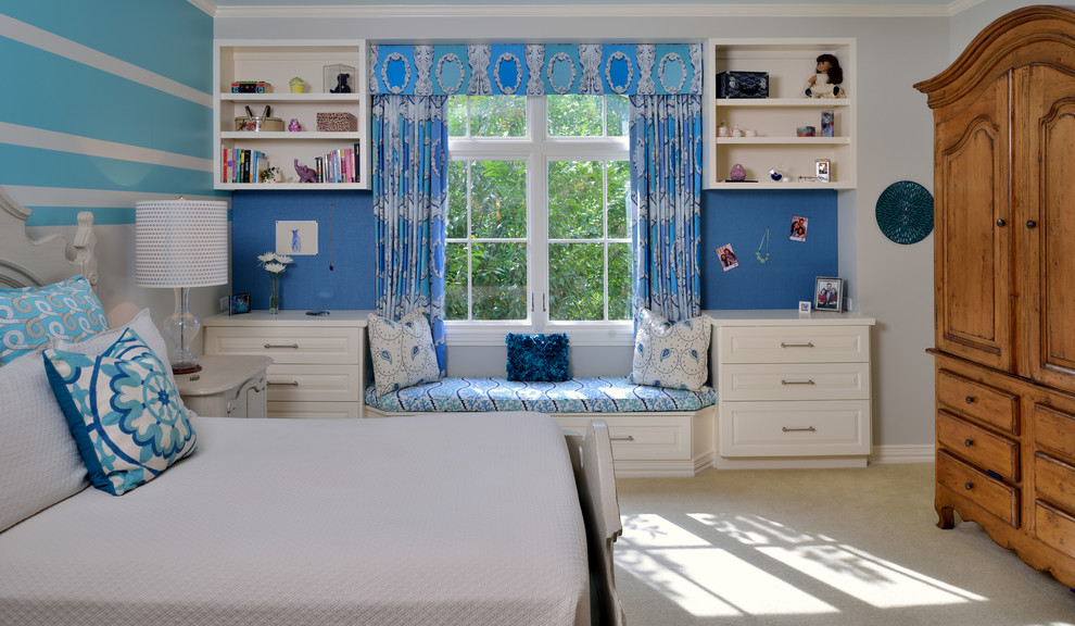 Example of a mid-sized transitional girl carpeted kids' room design in Houston with gray walls