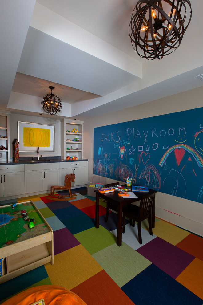 Idées déco pour une chambre d'enfant de 4 à 10 ans contemporaine de taille moyenne avec un mur beige et moquette.