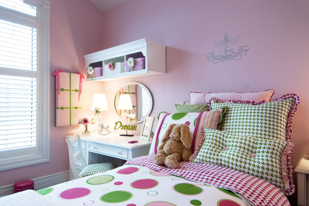 This is an example of a traditional kids' bedroom in Toronto.