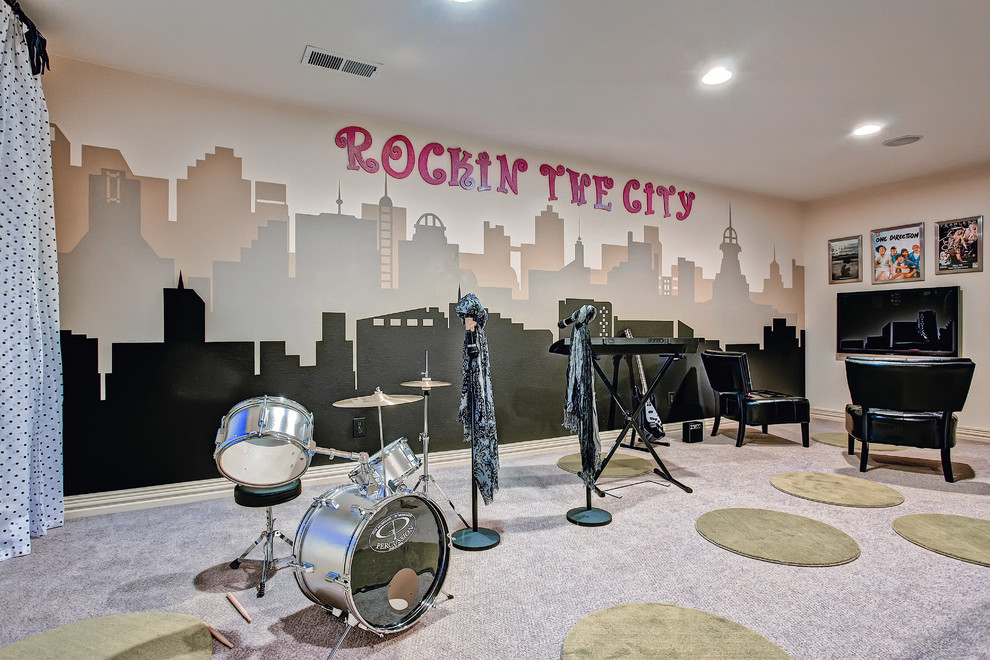 Neutrales Eklektisches Jugendzimmer mit Spielecke, Teppichboden und bunten Wänden in Denver