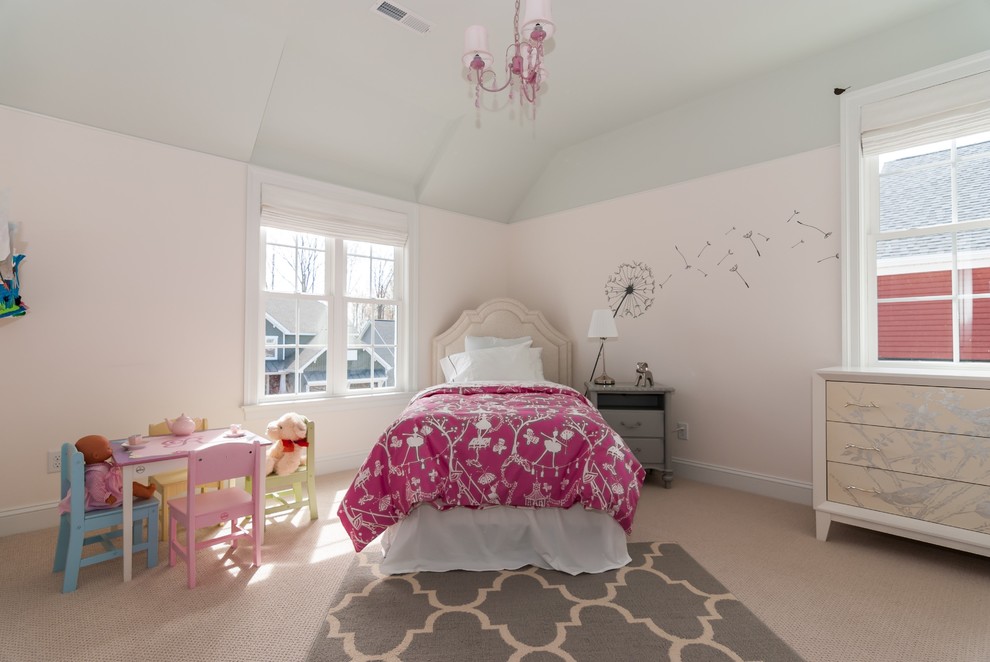 This is an example of a traditional children’s room for girls in Richmond.