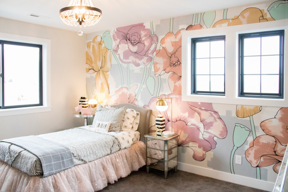 Imagen de dormitorio infantil contemporáneo con paredes multicolor, moqueta y suelo gris