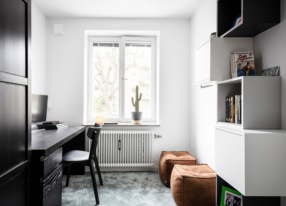Medium sized scandi teen’s room for boys in Gothenburg with white walls, carpet and turquoise floors.