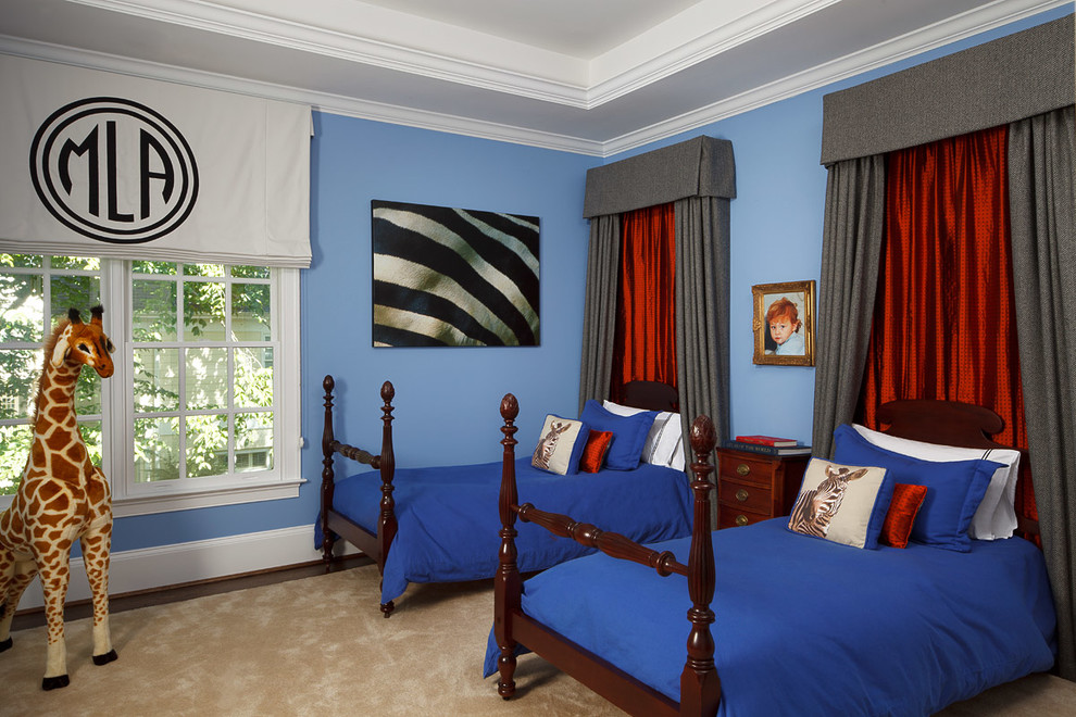 Источник вдохновения для домашнего уюта: детская в классическом стиле с спальным местом и синими стенами для двоих детей