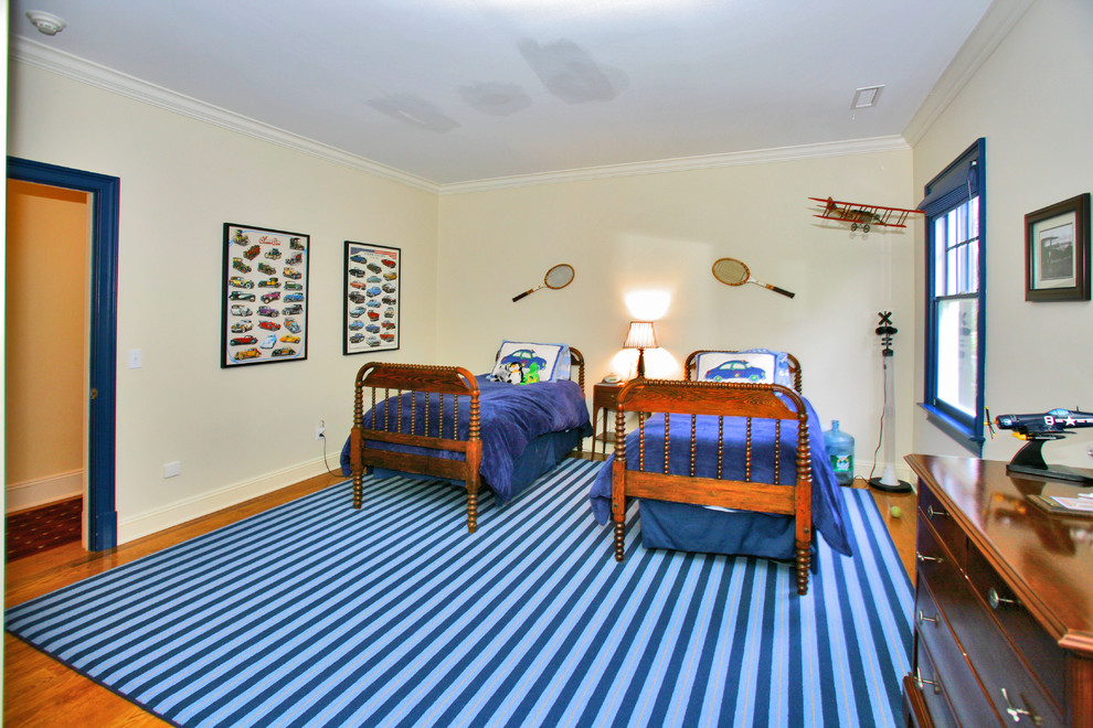 Example of a classic boy kids' room design in New York