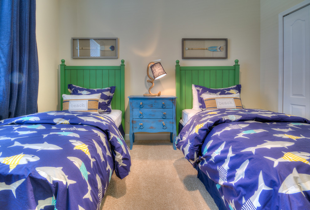 Mittelgroßes Maritimes Jungszimmer mit Schlafplatz, beiger Wandfarbe, Teppichboden und beigem Boden in Orlando