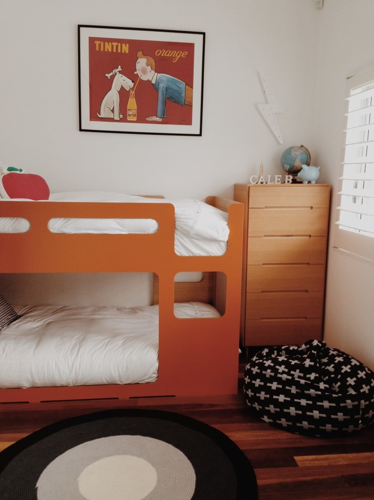 Contemporary kids' bedroom in Sydney.
