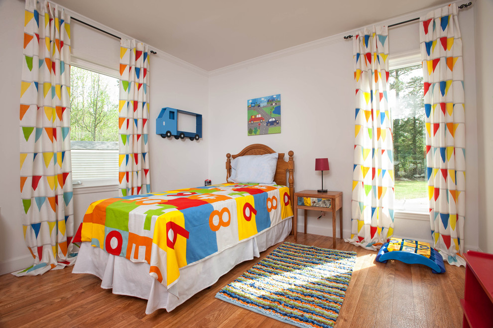 Kids' room - traditional kids' room idea in Raleigh