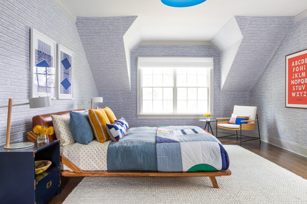На фото: большая детская в современном стиле с спальным местом, синими стенами, коричневым полом и паркетным полом среднего тона для мальчика, подростка