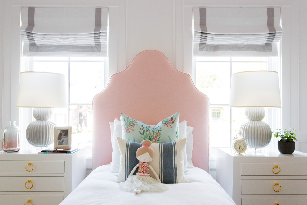 Design ideas for a traditional children’s room for girls in Salt Lake City with white walls.