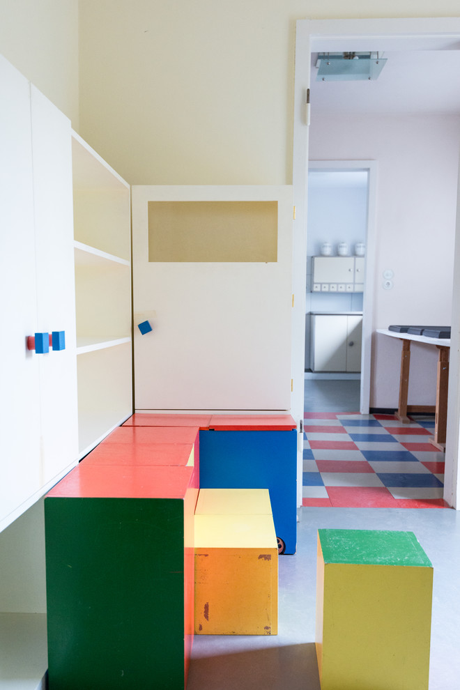 Design ideas for a modern kids' bedroom in Berlin.