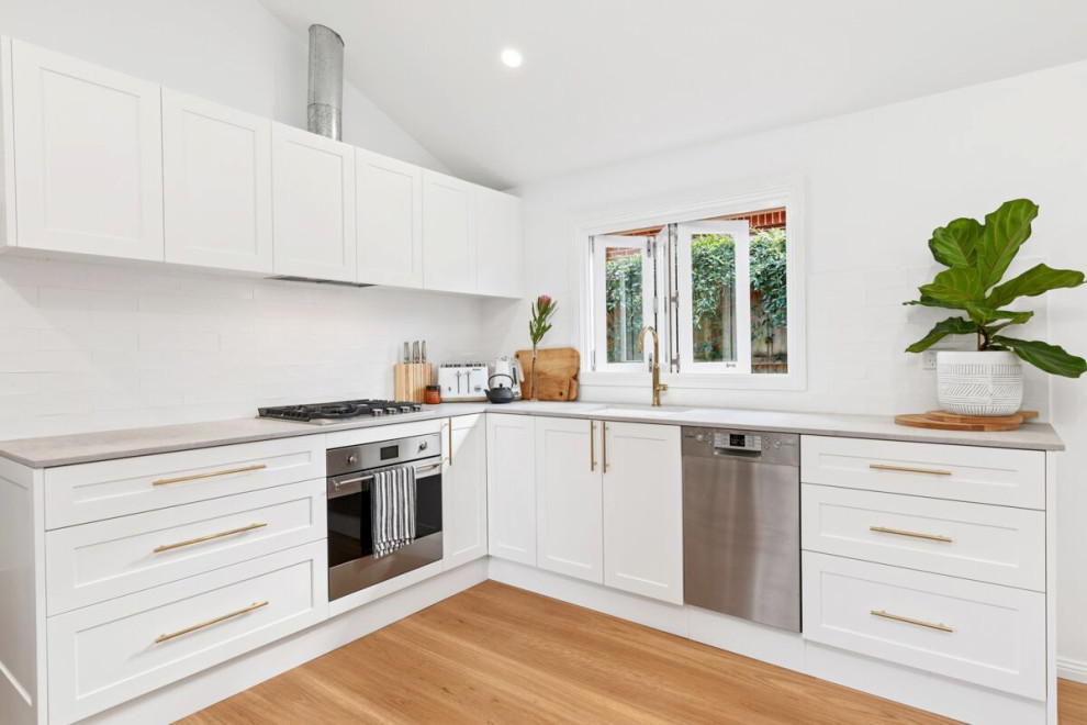 1 Bedroom Granny Flat Traditional Kitchen Sydney by Elite — free download