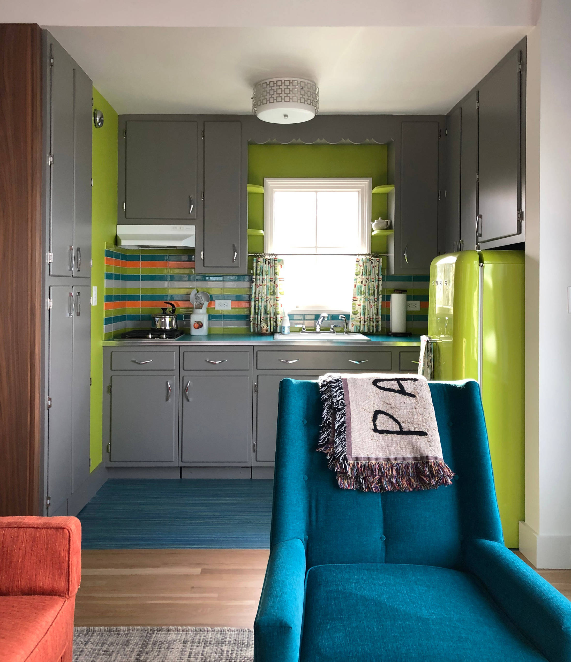 75 Kitchen Pantry with Turquoise Countertops Ideas You'll Love - September,  2022 | Houzz