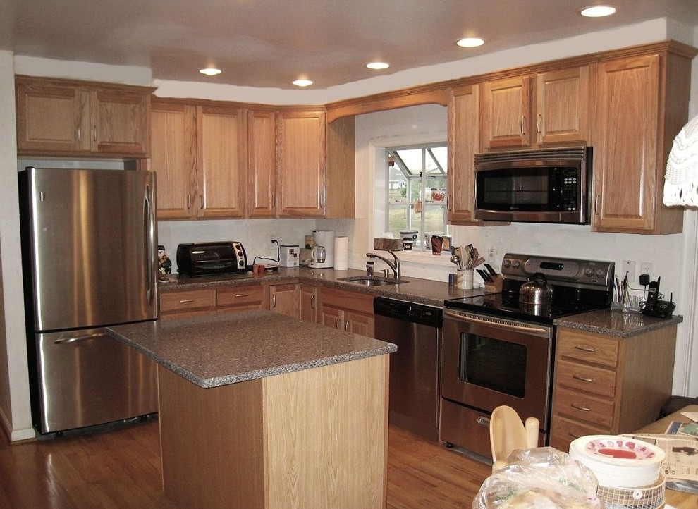 Inspiration for a timeless kitchen remodel in Baltimore