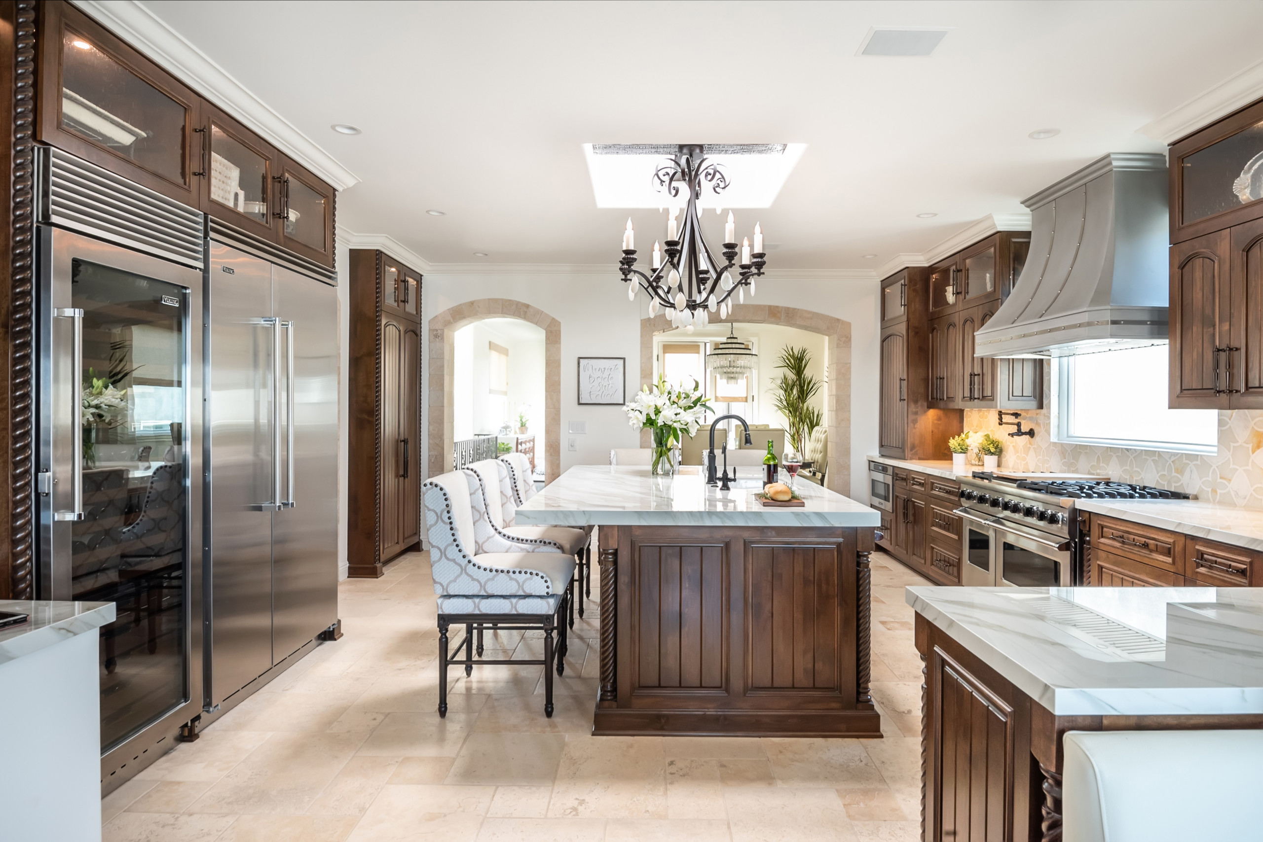 75 Beautiful French Country Kitchen Pictures Ideas August 2021 Houzz