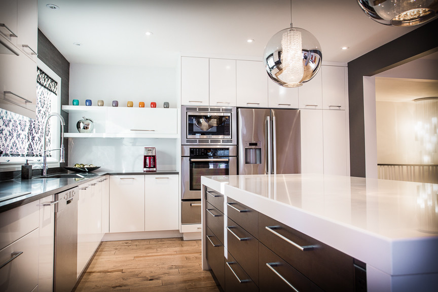 20131 Contemporary Kitchen Edmonton by Towne & Countree
