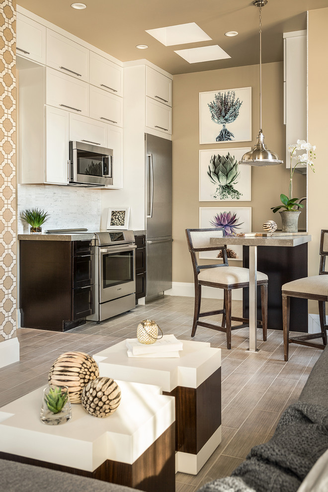 Example of a trendy kitchen design in Las Vegas