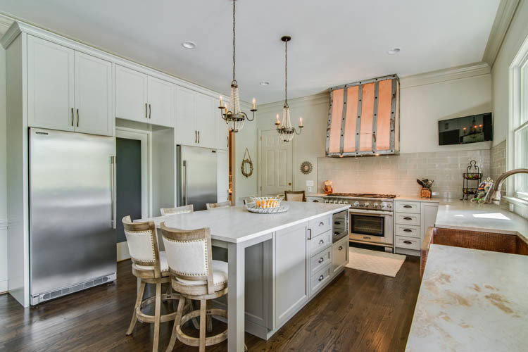 Design ideas for a traditional kitchen in Charlotte with stainless steel appliances.