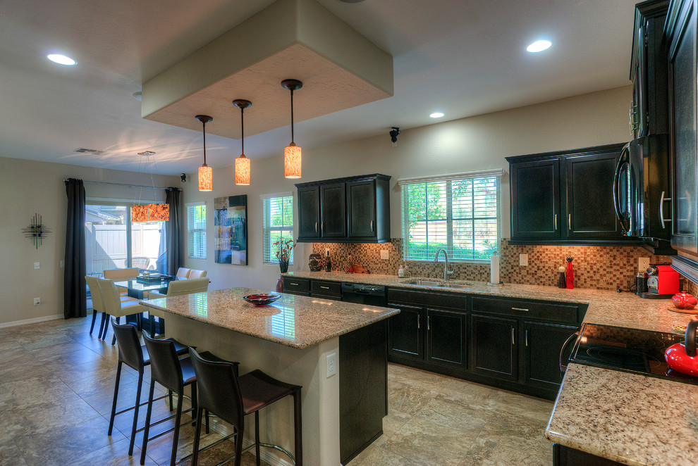 Inspiration for a modern kitchen remodel in Phoenix