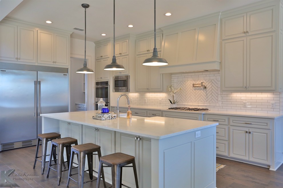 Example of a cottage kitchen design in Austin