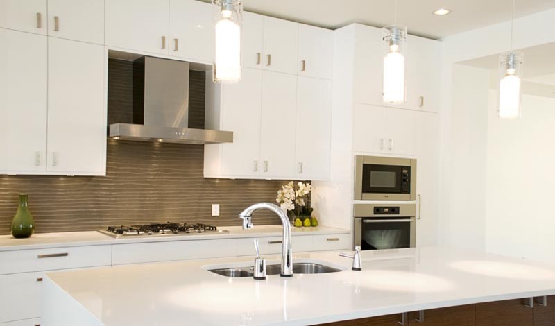 2Stone Kitchen Backsplash and Fireplace - Contemporary - Kitchen - Calgary