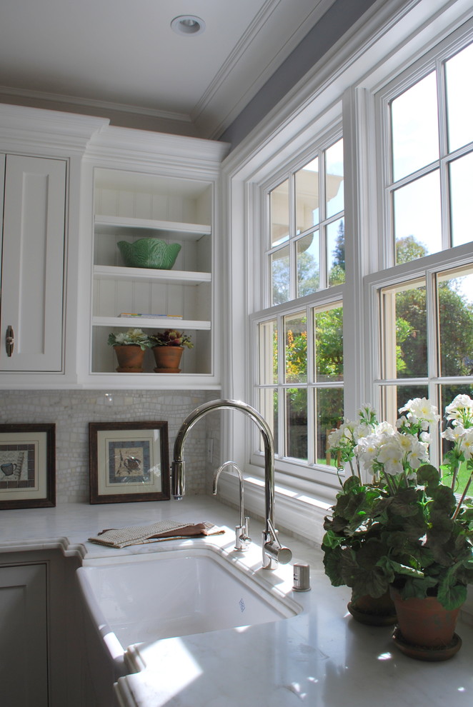 Example of a classic kitchen design in San Francisco