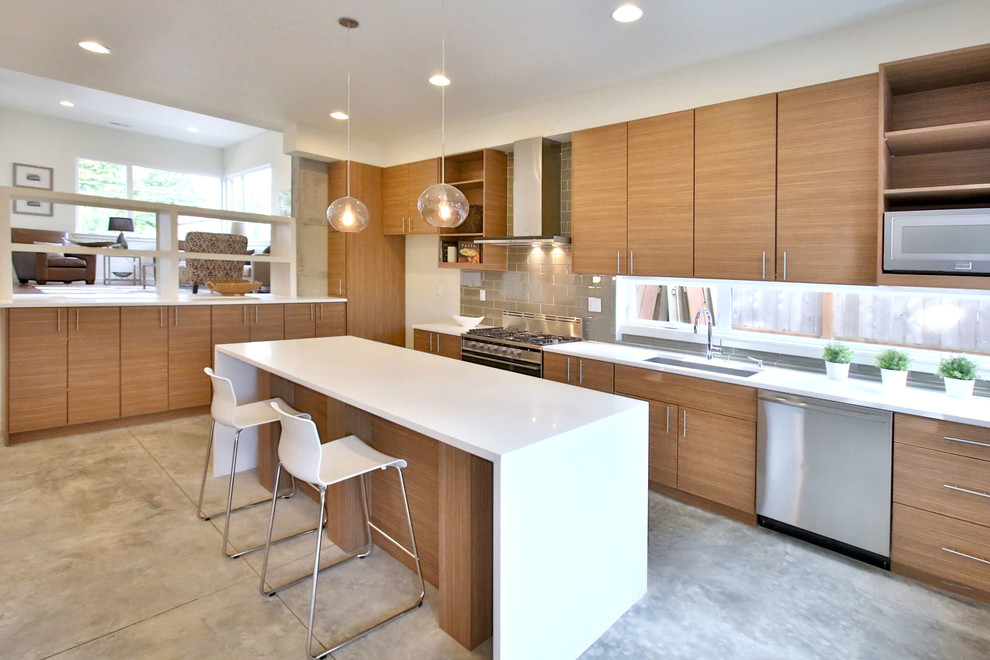 Example of a trendy kitchen design in Portland