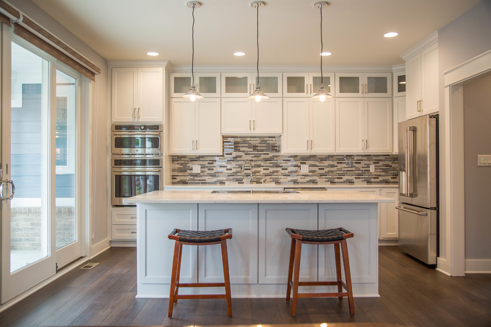 Example of a small trendy l-shaped open concept kitchen design in Indianapolis with an island