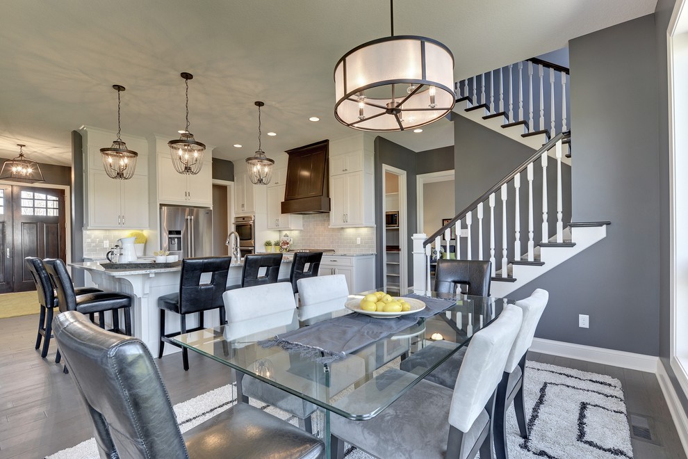 Transitional kitchen photo in Minneapolis