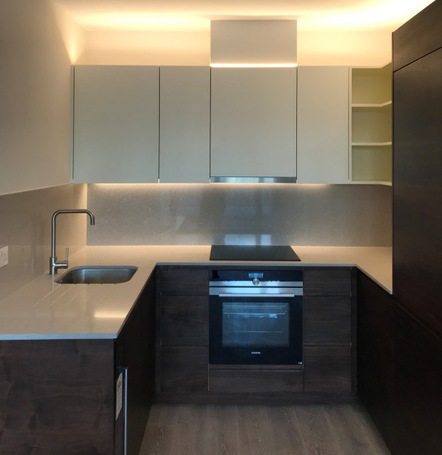 9 x Flats Ealing Caesarstone Clamshell Quartz Kitchen London
