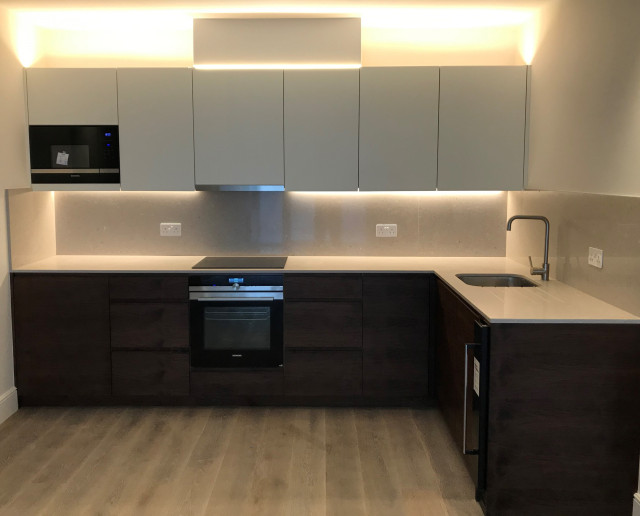 9 x Flats Ealing Caesarstone Clamshell Quartz Kitchen London