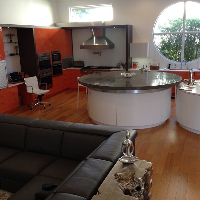 9ft Diameter Concrete Kitchen Island Modern Kitchen Miami by