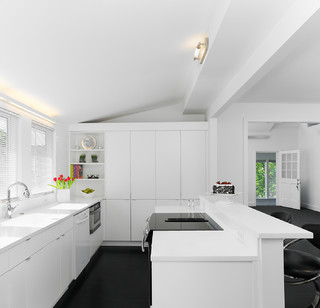 75 White Kitchen Ideas You'll Love - January, 2024