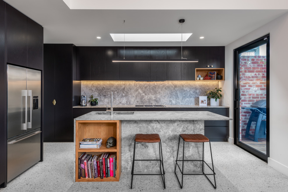 Kitchen - contemporary kitchen idea in Melbourne
