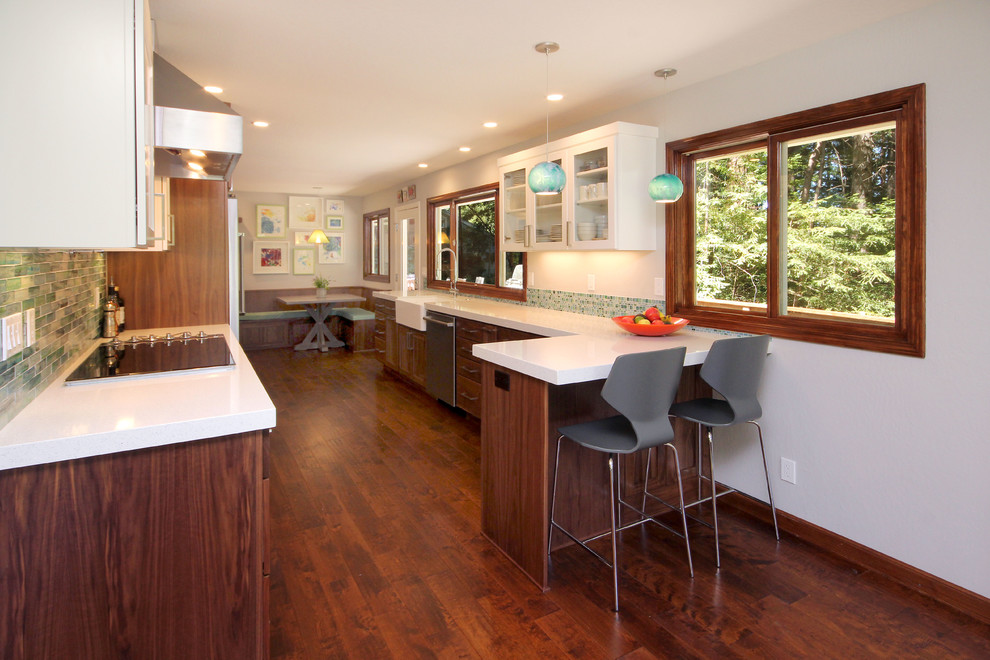 A Kiss of Contemporary In Scotts Valley Contemporary Kitchen