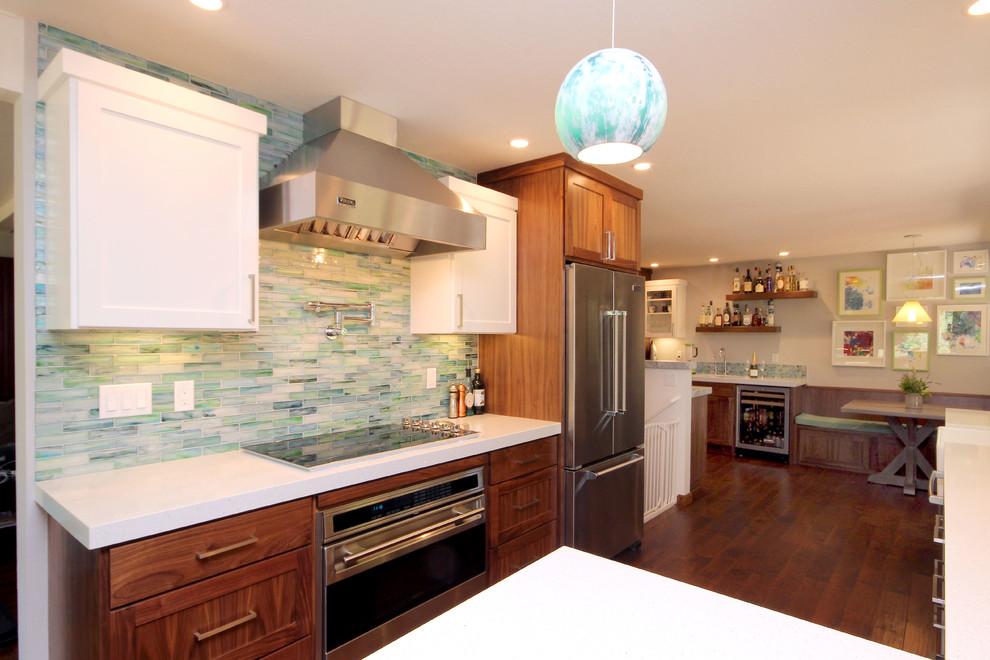 A Kiss of Contemporary In Scotts Valley Contemporary Kitchen