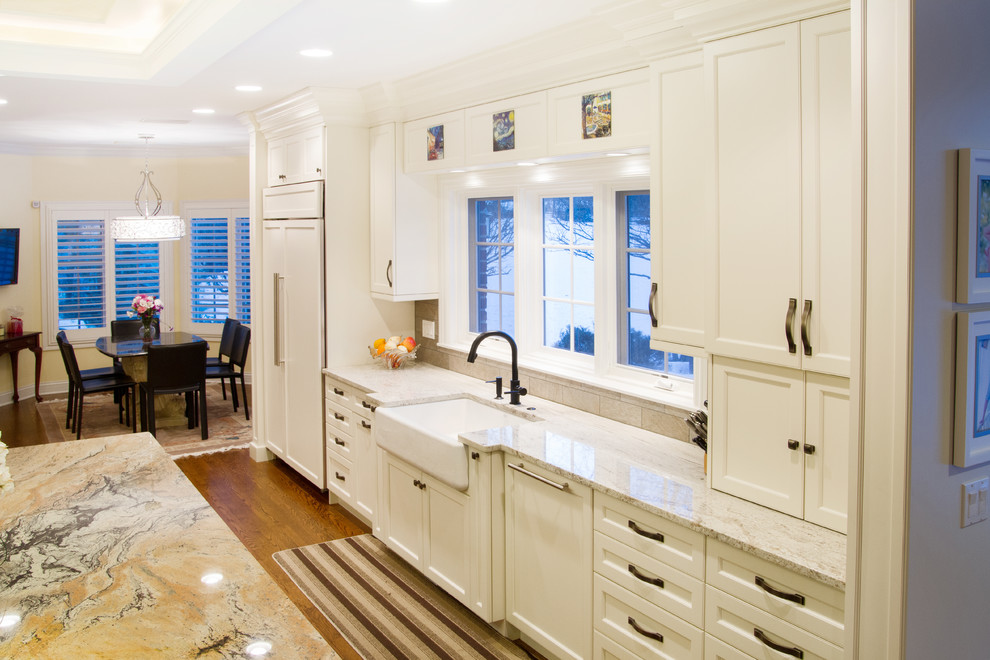 A Kitchen Remodeling Project in Burr Ridge - Traditional - Kitchen ...