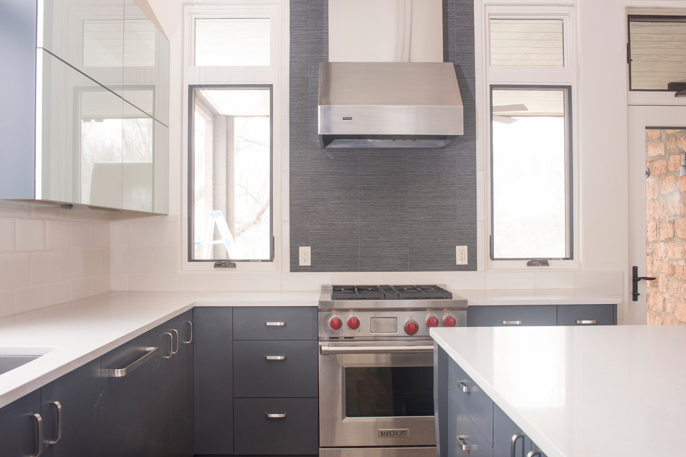 A Modern Take on a Farmhouse Style - Minimalistisch - Küche ...