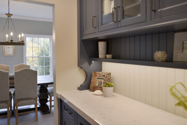 casual beachy kitchen table