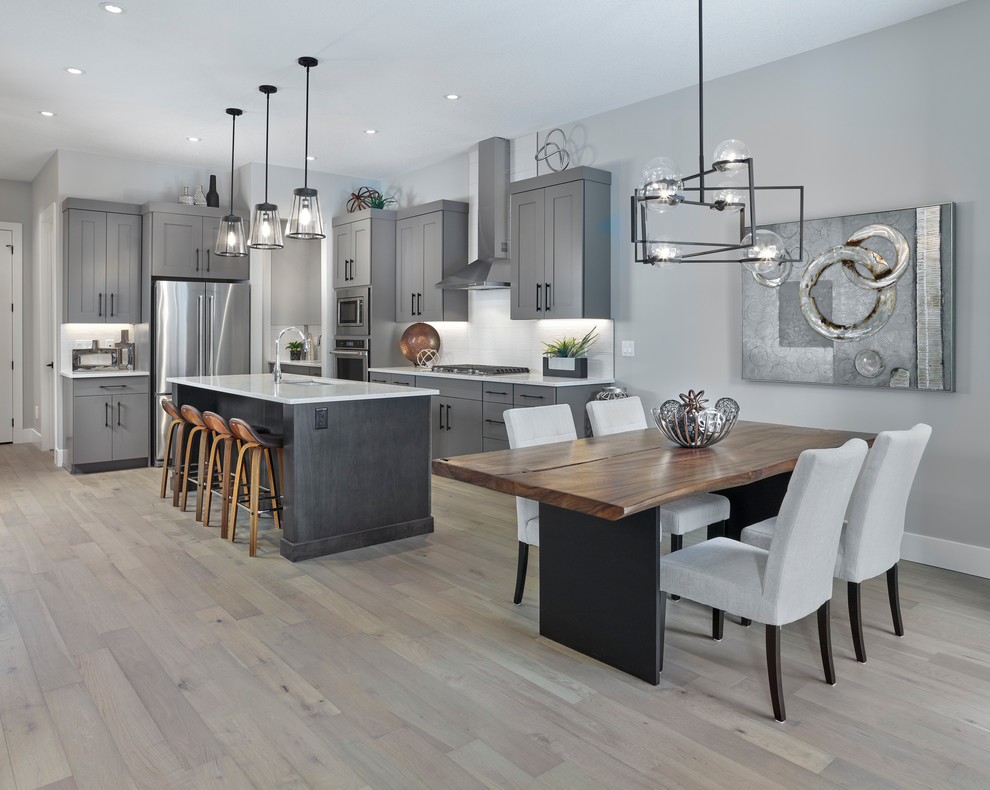 Aacropolis Daphne/Ophelia Adult Luxury Duplex Bungalow Transitional