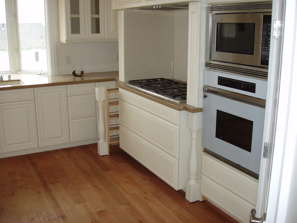 Alberta Kitchen Traditional Kitchen Orange County by Benchmark